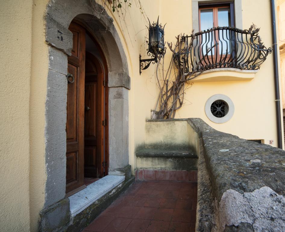 The Clock Houses Borgo Gallodoro Letojanni Exteriér fotografie