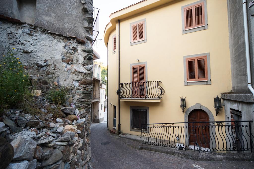 The Clock Houses Borgo Gallodoro Letojanni Exteriér fotografie