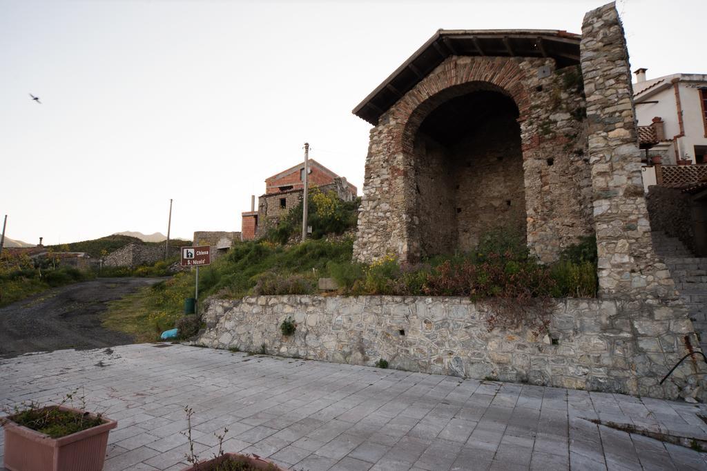 The Clock Houses Borgo Gallodoro Letojanni Exteriér fotografie
